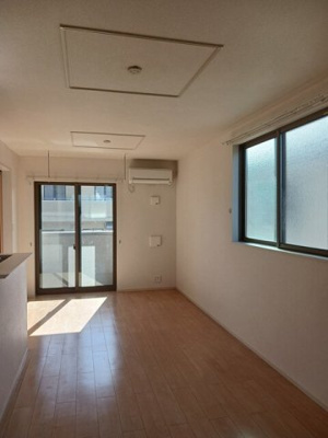 【居間・リビング】 | ハピア　Ⅲ | おしゃれな居間です