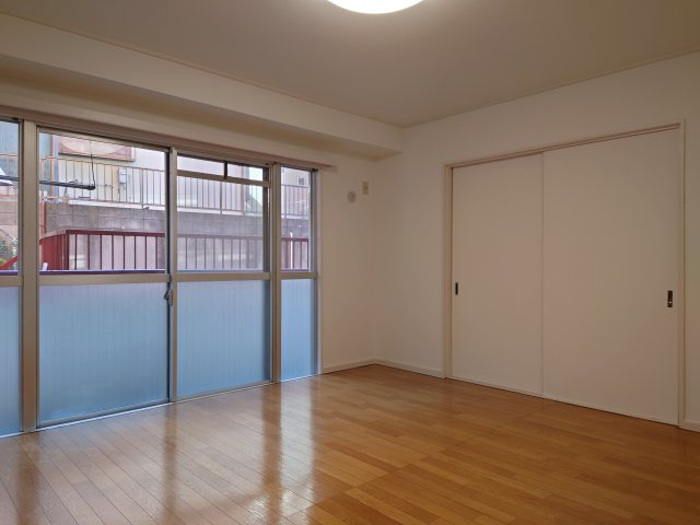 【居間・リビング】の画像