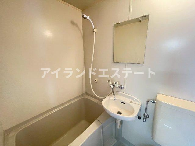 シャンデール　角部屋　最上階　学生おすすめ　の浴室|※別号室参考写真