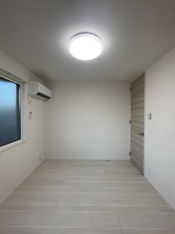 D-ROOM美野島の洋室