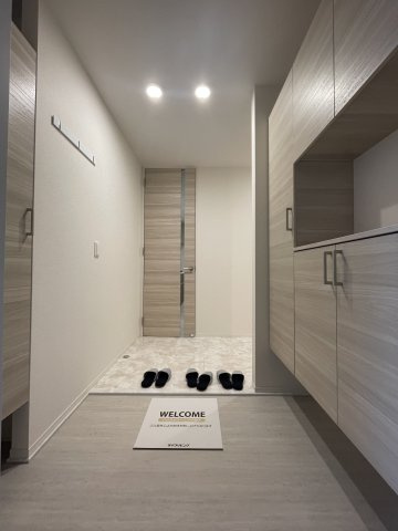 D-ROOM美野島の玄関