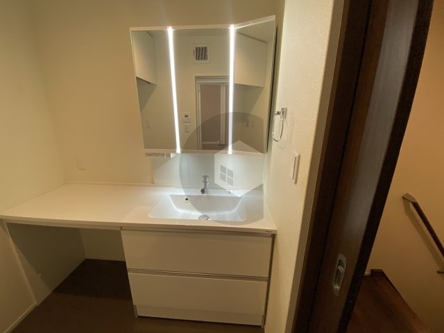 ローゼラルジュの独立洗面台