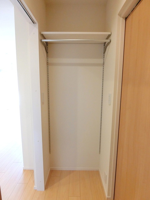 プティ・リヴィエールDの収納|★廊下収納スペース★