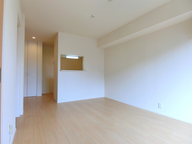 プティ・リヴィエールDの居間・リビング|★２名入居・お子様可★