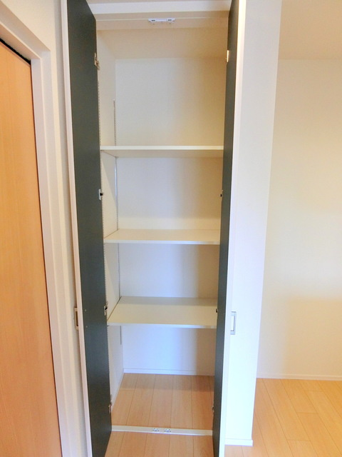 プティ・リヴィエールDの収納|★キッチン収納スペース★