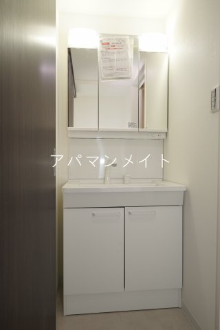 【洗面所】 | ライオンズガーデン戸塚 | シャンプードレッサーです ！