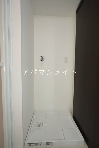 【設備】 | ライオンズガーデン戸塚 | 洗濯機置き場です