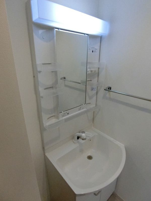 【洗面所】 | リブリ・snow owl | ゆったりとスペースのある洗面所