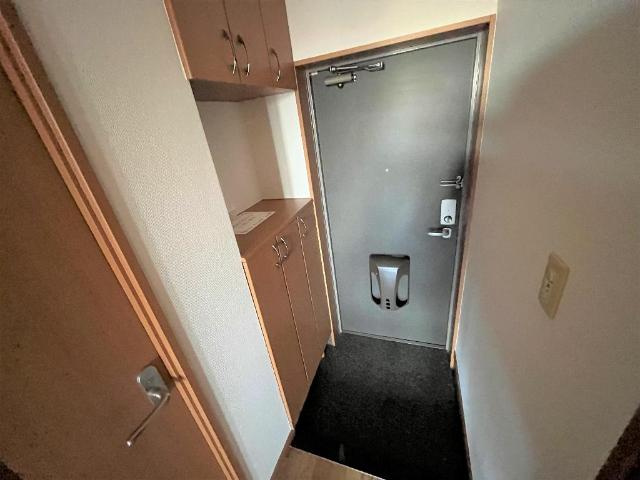 リバーサイドビューの玄関|玄関