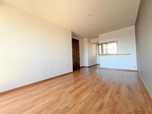 リバーサイドビューの居間・リビング|リビング