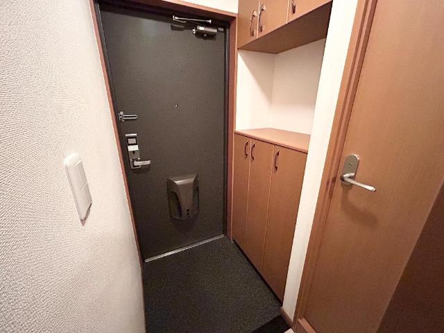 ガーデンヒルズNAKAYAMA弐番館の玄関|玄関