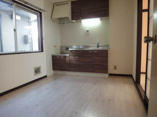 ケイエム段原南の居間・リビング|こちらの居間で趣味の時間をお楽しみください