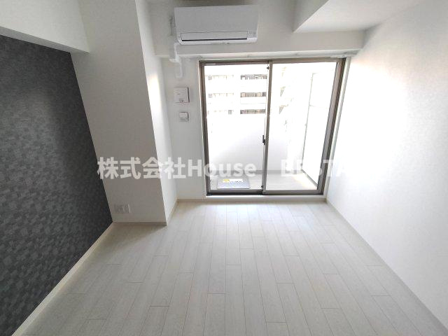 CREST TAPP DITA 神戸西パークフロントの居間・リビング