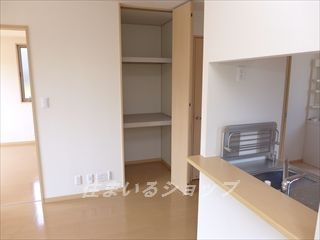 広島市安佐北区三入１丁目のアパートの収納