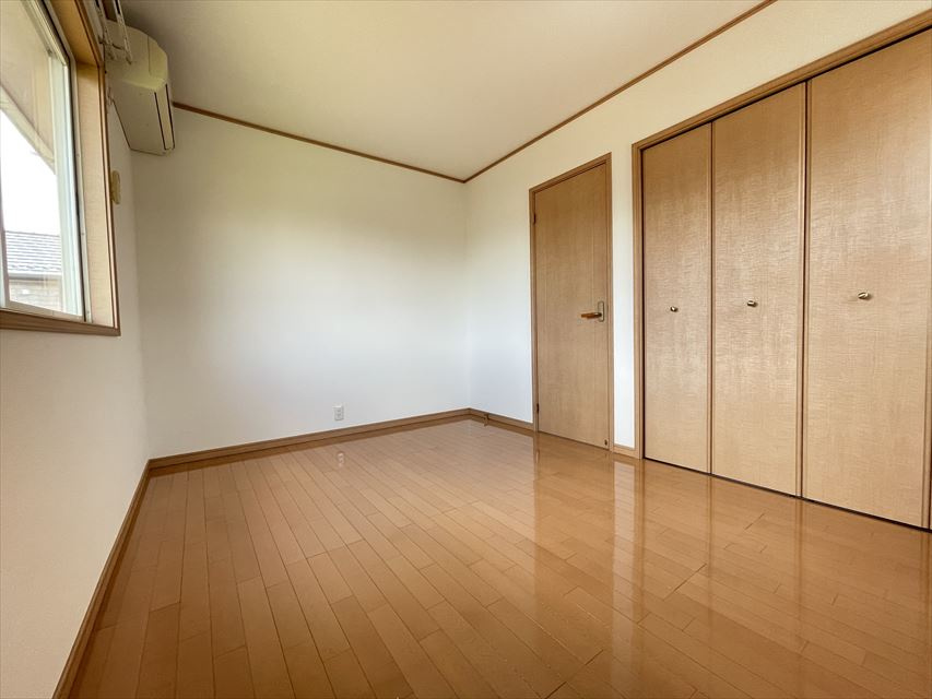 新白岡チェリー館の子供部屋|6.0帖洋室