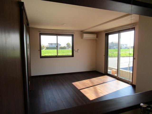 プラウドステージⅡの居間・リビング|使いやすい居間です