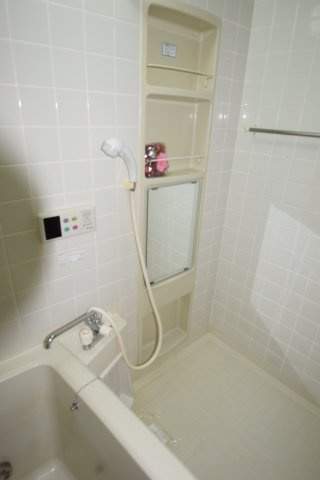 シェリール北原台の浴室|前回募集時の写真です
家具等はつきません