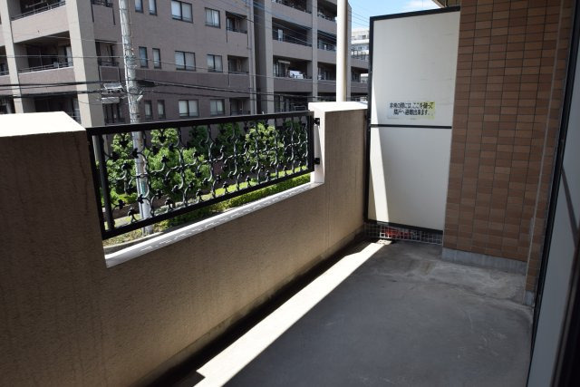 シェリール北原台のバルコニー|洗濯物がたくさん干せます