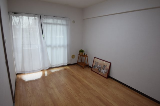 シェリール北原台の洋室|前回募集時の写真です
家具等はつきません