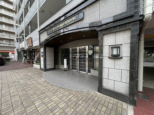 ライオンズプラザ川口本町のエントランス|エントランス　※2025年4月撮影の写真