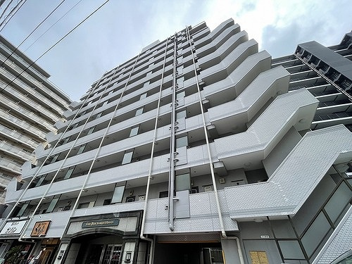 ライオンズプラザ川口本町の外観|建物外観　※2025年4月撮影の写真