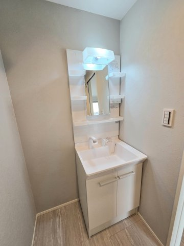 コンフォルトの洗面所|広い洗面スペース