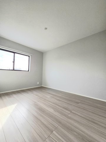 コンフォルトの居間・リビング|こちらの居間で趣味の時間をお楽しみください