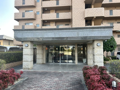 【外観】 | サントノーレ大牟田 | 築年数を感じさせない美観。管理体制の良さが伺える外観です