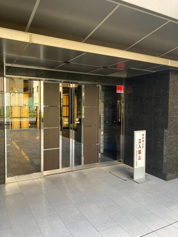 サンメゾン浦和高砂エルドのエントランス|毎日通るエントランスはこのようになっています