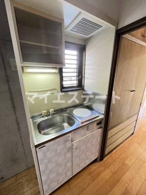 【キッチン】 | サンライズマンション | 別部屋写真