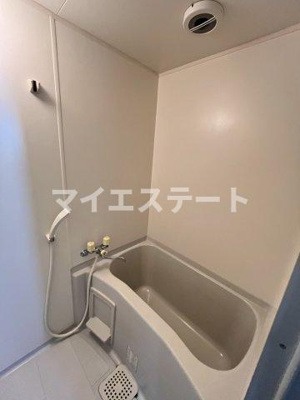 【浴室】 | サンライズマンション | 別部屋写真