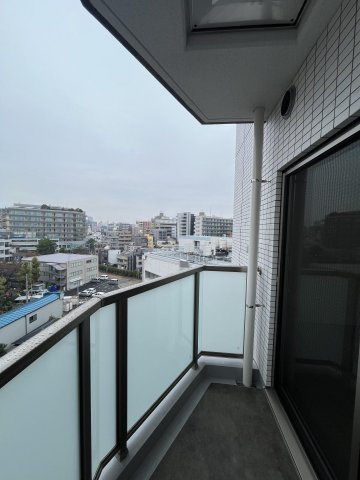 MAXIV浅草ミライズのバルコニー