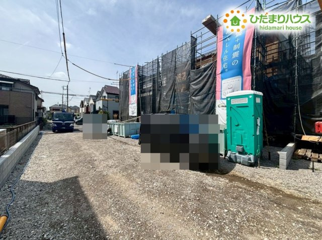 鴻巣市鴻巣第1　新築戸建　クレイドルガーデン02の前面道路含む現地写真