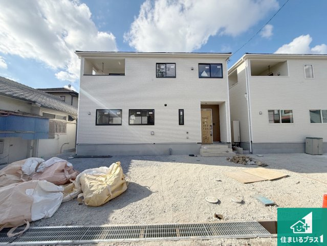 和歌山市松江北　第4期　新築一戸建ての外観|周辺は落ち着いた街並みの住宅地！子育てがしやすい住環境です！まだ未完成ですが、現地でしかわからない事もございます。是非一度ご覧ください。