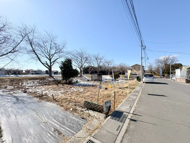 川越市渋井　建築条件なし売地　「上福岡駅」徒歩38分　敷地69坪　【南古谷小学区】の前面道路含む現地写真
