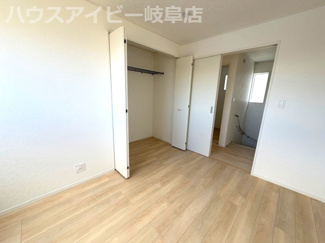 【洋室】 | 瑞穂市野田新田新築建売残り1棟！お車並列5台以上可能！広めのインナーバルコニーのあるお家！ | 瑞穂市野田新田新築建売残り1棟！お車並列5台以上可能！広めのインナーバルコニーのあるお家！