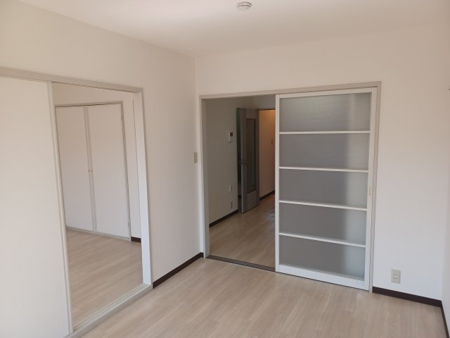 エマーユ・ピノの内装|内装は落ち着いています