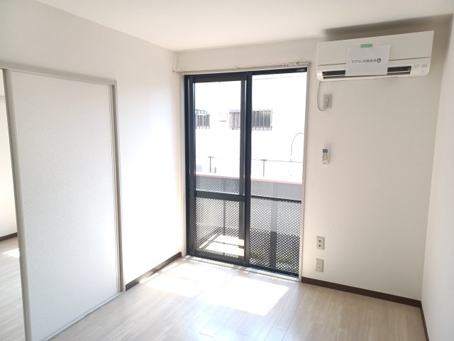 エマーユ・ピノの内装|中はこのようになっています