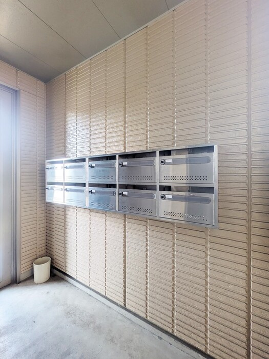 ファミール河内のエントランス