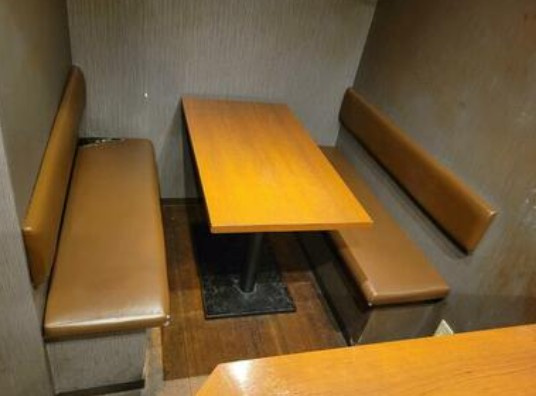 日宝畳屋町会館の内装