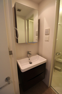 【独立洗面台】 | セレニテ新大阪calme