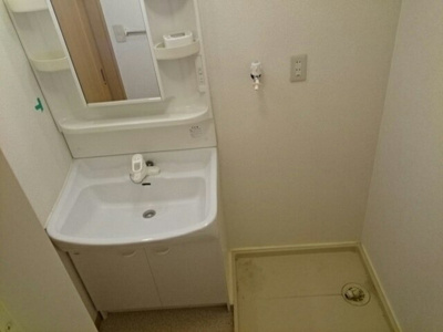 【洗面所】 | オネスティ | ゆったりとスペースのある洗面所