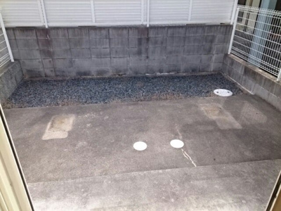 【バルコニー】 | オネスティ | バルコニーからの眺めを楽しみながら食事をしませんか