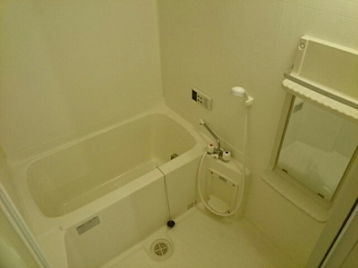 【浴室】 | オネスティ | きれいなお風呂です