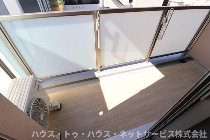 LIGHT  HOUSEのバルコニー