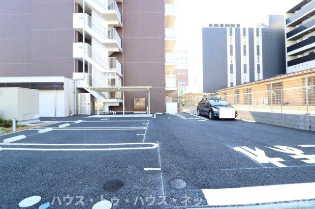 LIGHT  HOUSEの駐車場