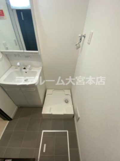 ハルジュールの独立洗面台