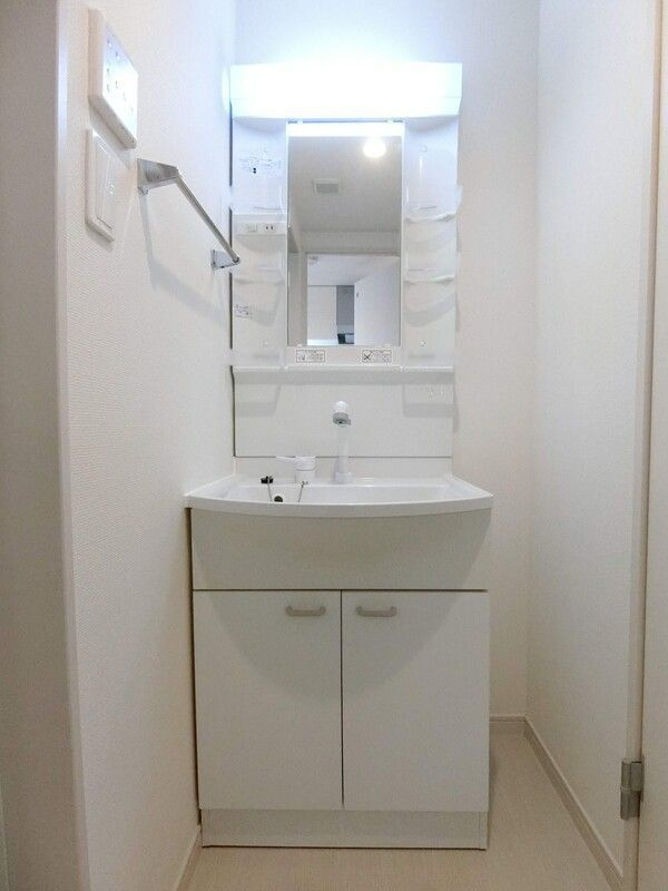 リブリ・サニーグレイスの独立洗面台