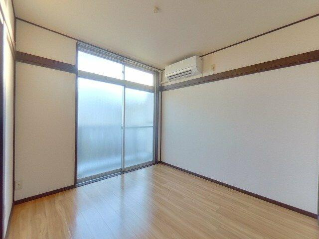 洋室４．５帖