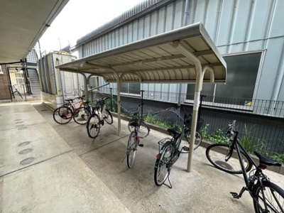 【その他】 | レオパレスヴィーゼ | 駐輪場